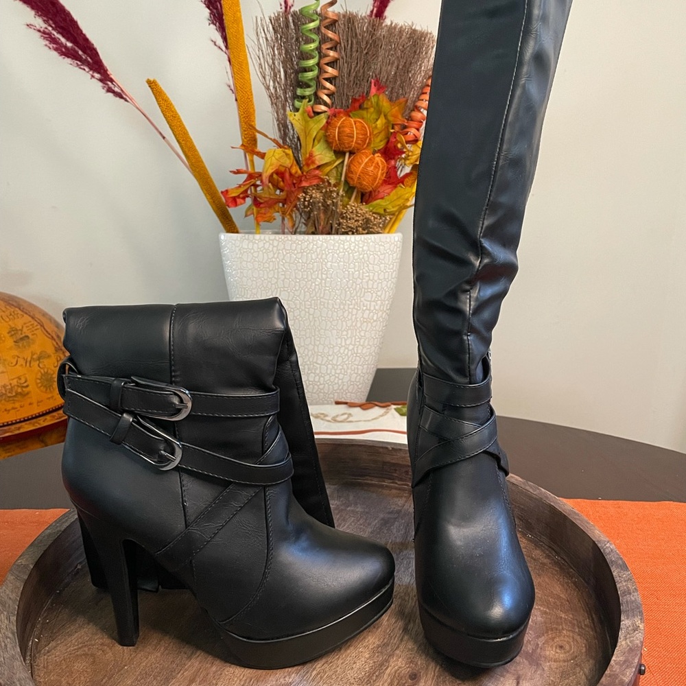 Black pleather Knee high high heel boots 7